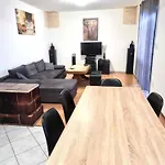 Din-pula Apartmán Pula