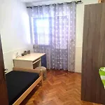 Din-pula Apartmán