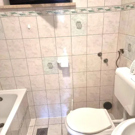 Lägenhet Din-pula *