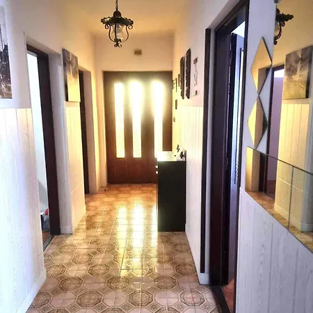 Apartman Din-pula Póla