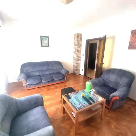 Din-pula Appartement Pula