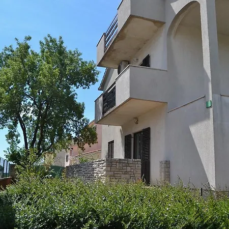 Apartmán Din-pula Pula