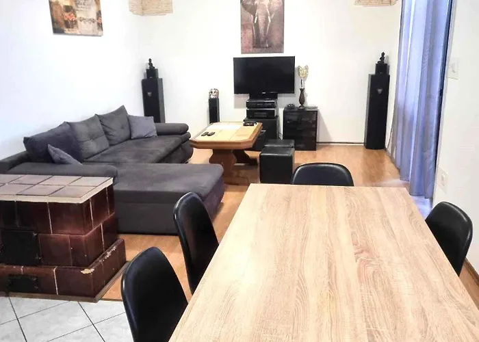 Din-pula Lejlighed Pula